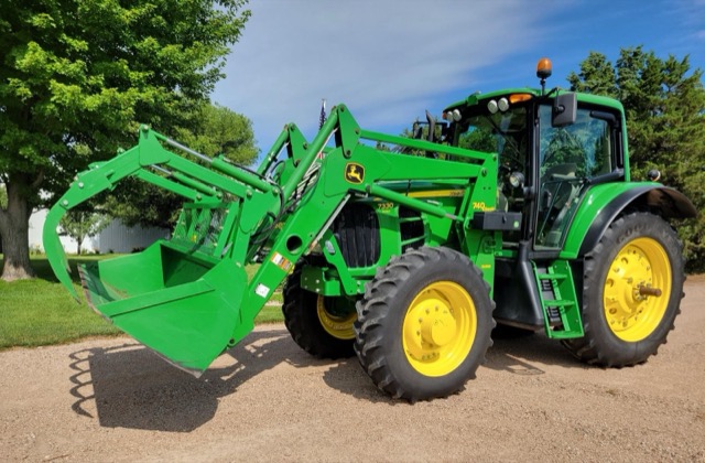 2012 John Deere 7330 Premium